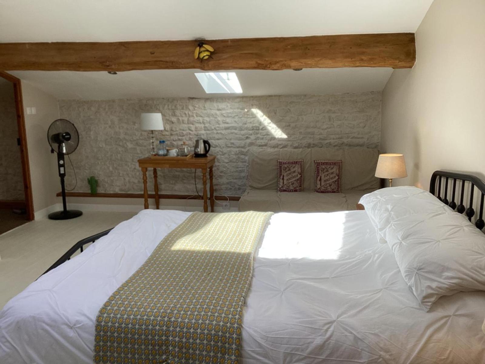 Bed and Breakfast La Ruche Paizay-Naudouin-Embourie Esterno foto